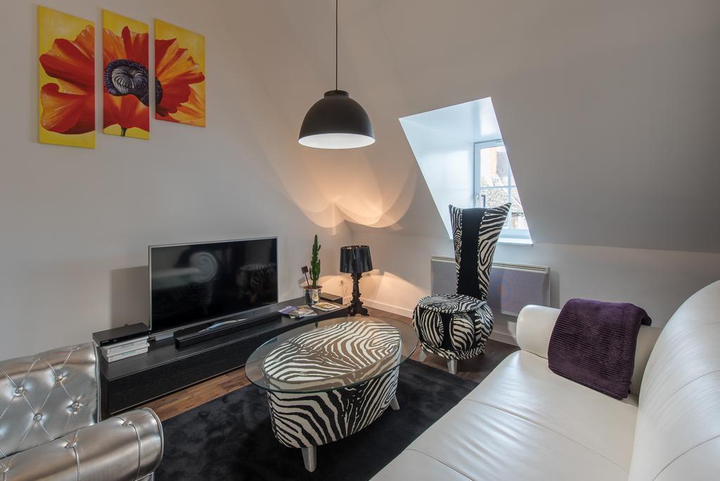 Le Loft De La Rochepot Apartment Бон Екстериор снимка