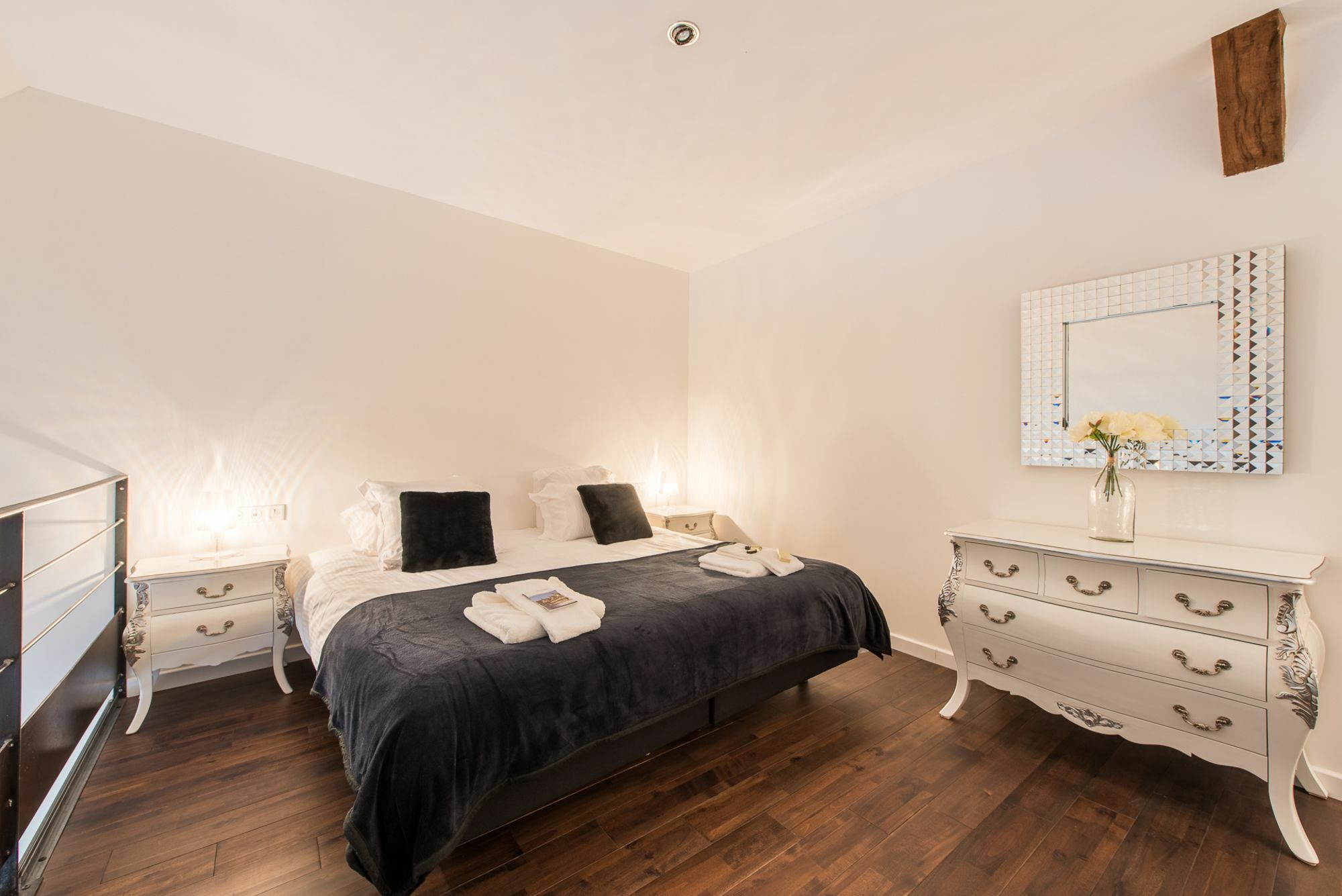 Le Loft De La Rochepot Apartment Бон Екстериор снимка